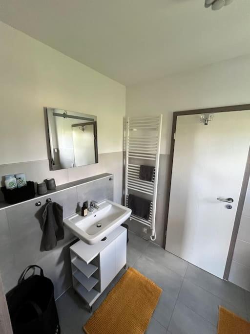 Appartement Buechensaal Mit Stellplatz Erlensee Εξωτερικό φωτογραφία