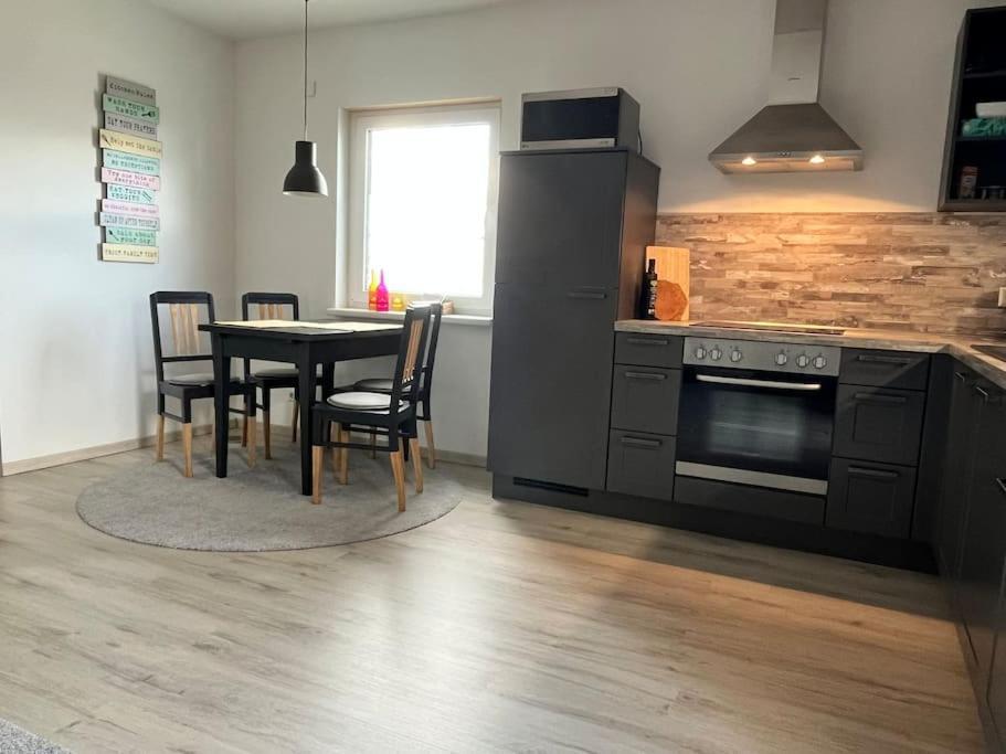 Appartement Buechensaal Mit Stellplatz Erlensee Εξωτερικό φωτογραφία